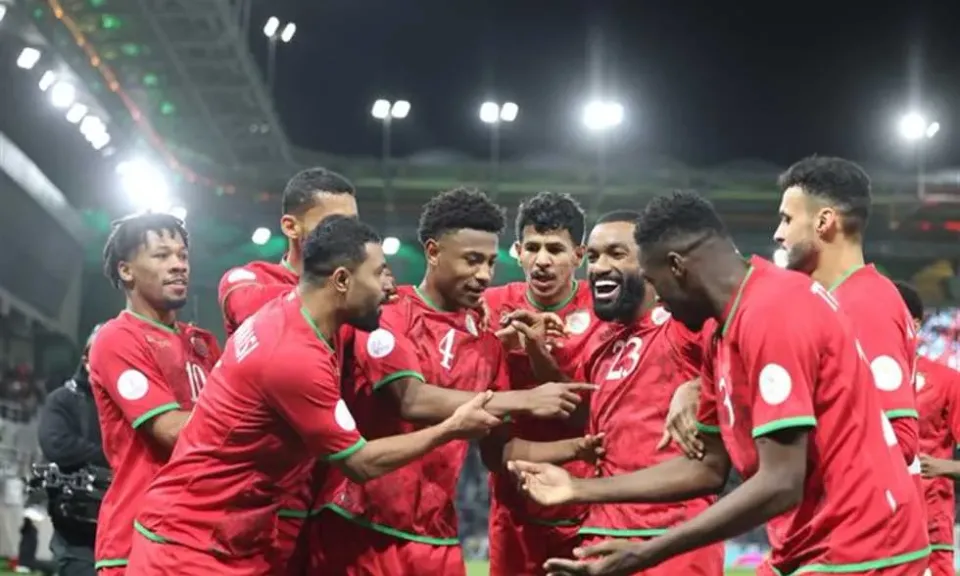 لاعبو المنتخب العماني