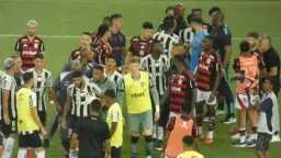 فك أسنانه وقع.. إصابة لاعب...