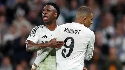 رباعي ريال مدريد ينجو من...