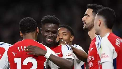 مباراة أرسنال وساوثهامبتون في الدوري...
