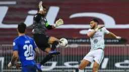 القنوات الناقلة لمباراة الأهلي والهلال...