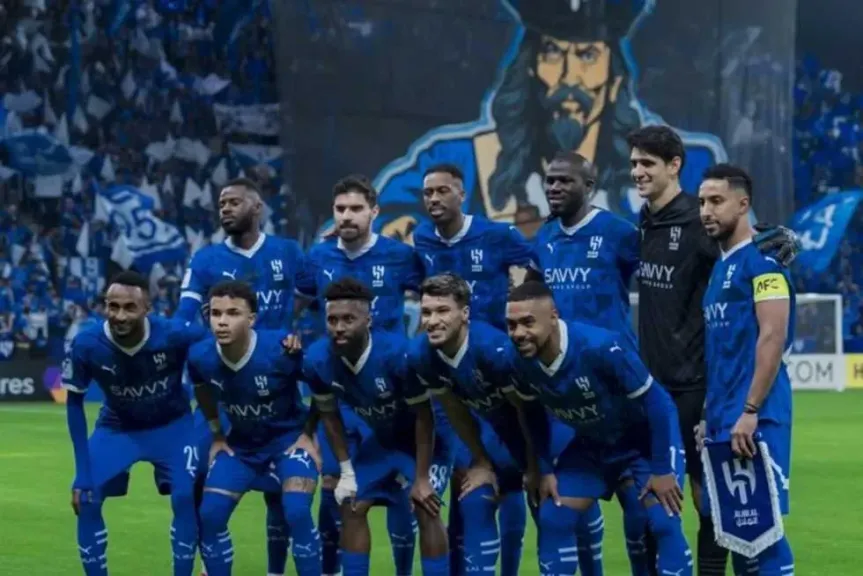 الهلال والرائد