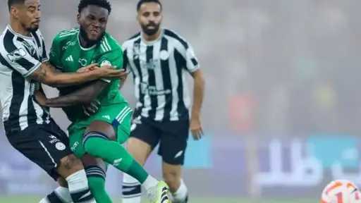 موعد مباراة الأهلي والشباب في...