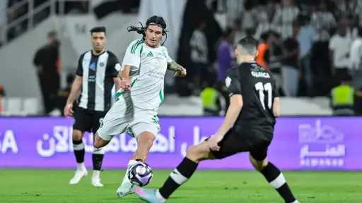 طلال آل الشيخ يعتذر للأهلي...
