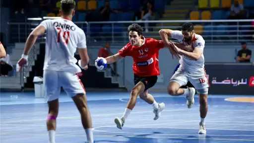 مباراة الأهلي والزمالك في نصف...