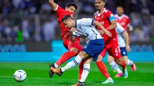 شاهد مباراة الهلال والوحدة في...