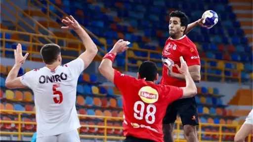موعد مباراة الأهلي والزمالك في...