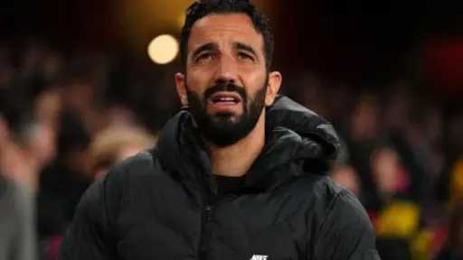 بكاء لاعب سبورتنج لشبونة بعد...