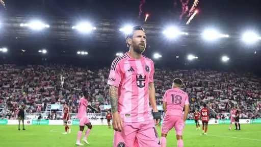 الدوري السعودي يواصل الإبهار.. هل...