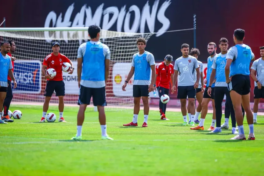الأهلي في مواجهة فاركو بحثًا عن الانتصار الأول في الدوري الممتاز